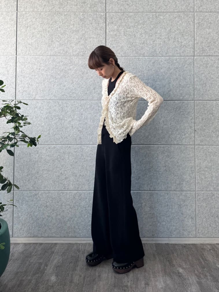 designer yukaさんの「CODE A｜easy－fit trousers」を使ったコーディネート
