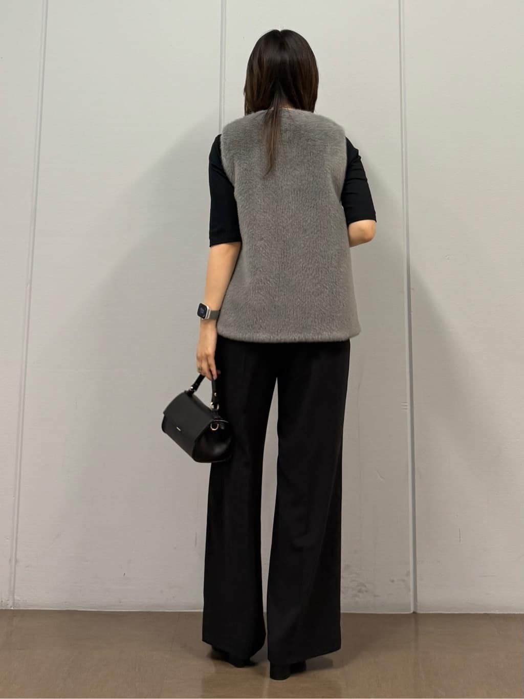 mizukiさんの「INDIVI｜ミンク調フェイクファージレ」を使ったコーディネート