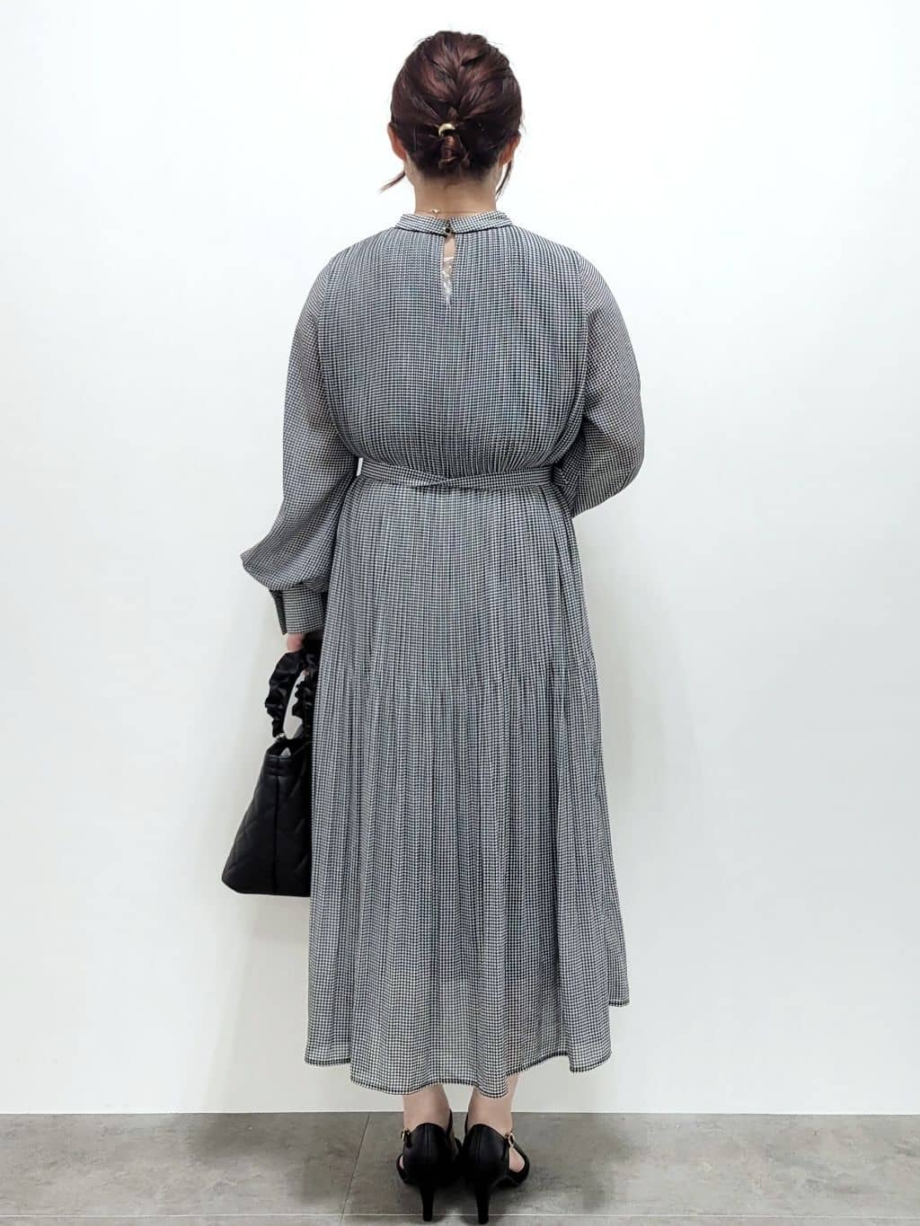 kinaさんの「index｜《5色展開／S-3Lサイズ》プリーツフレアワンピース【洗濯機OK／防シワ】」を使ったコーディネート