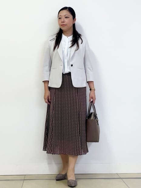 chisaさんの「Reflect｜【インナーに◎／すっきり見え！長め丈】タックデティールブラウス」を使ったコーディネート