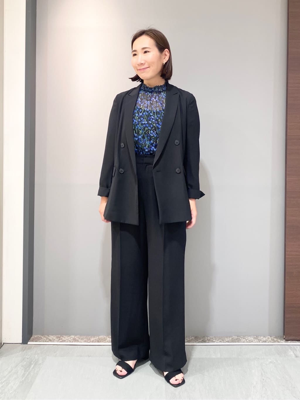 YUKARIさんの「INDIVI｜【軽く羽織れる！】ダブルジャケット」を使ったコーディネート