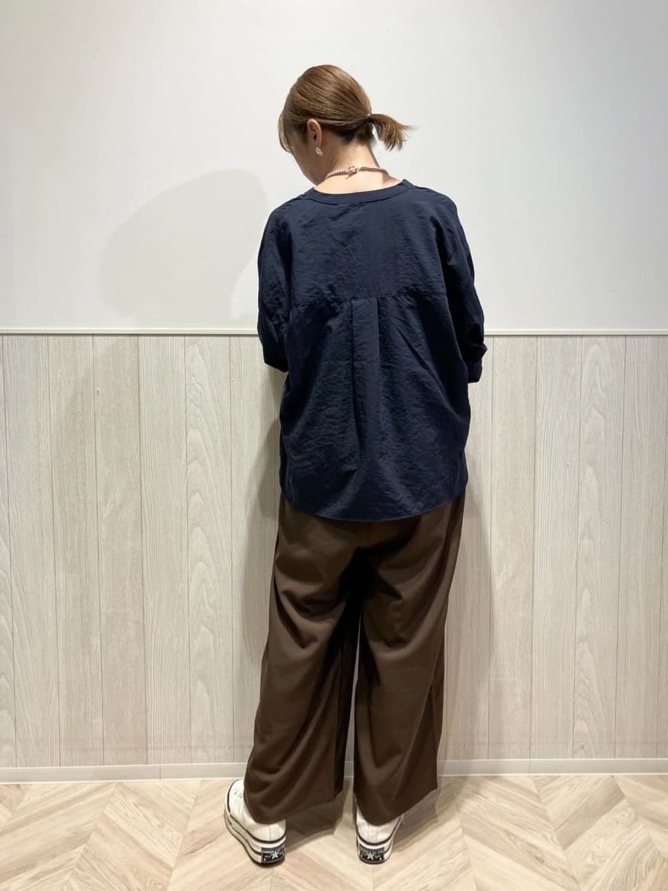 shokoさんの「SHOO･LA･RUE｜【S-LL】大人カジュアルに ベアトップ風 キャミサロペット」を使ったコーディネート