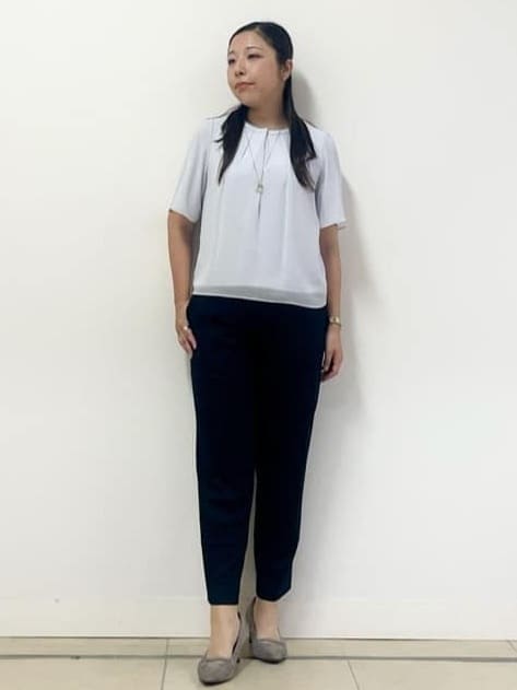 chisaさんの「Reflect｜【一枚着で着映え◎／ジャケットのインナーにも】フロント開きブラウス」を使ったコーディネート