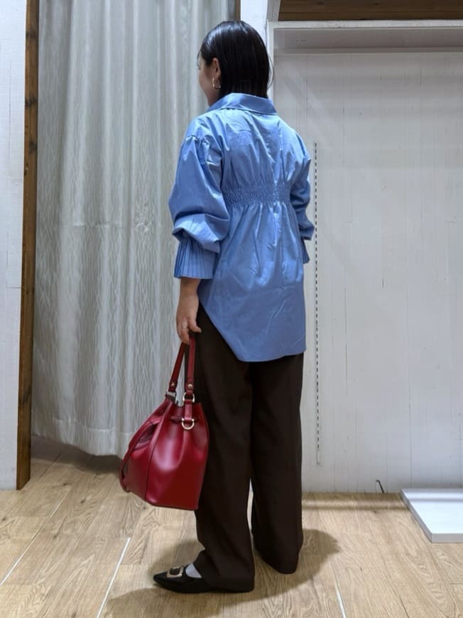 chさんの「THE SHOP TK｜ベルト付バレルパンツ【セットアップ可】/CAVIANシリーズ」を使ったコーディネート