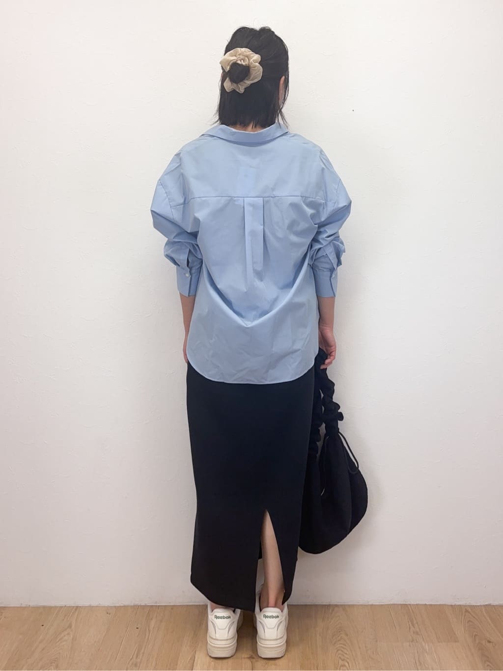Takeさんの「OPAQUE.CLIP｜ポケット刺繍レギュラーカラーシャツ【洗濯機OK】」を使ったコーディネート