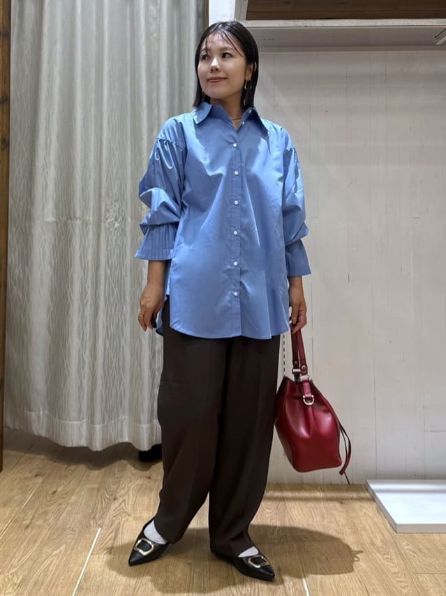 chさんの「THE SHOP TK｜ベルト付バレルパンツ【セットアップ可】/CAVIANシリーズ」を使ったコーディネート