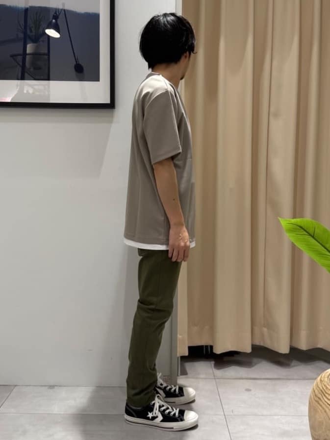 はさんの「THE SHOP TK｜ツイルキーネック半袖Tシャツ」を使ったコーディネート