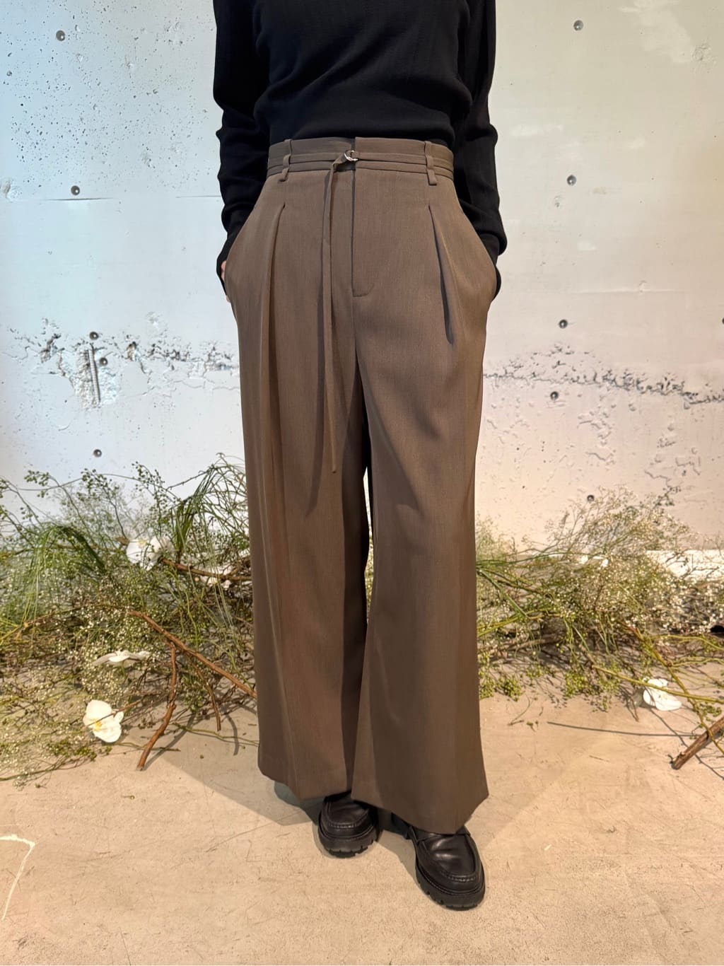 uchi__yamaさんの「CODE A｜frill design knit」を使ったコーディネート