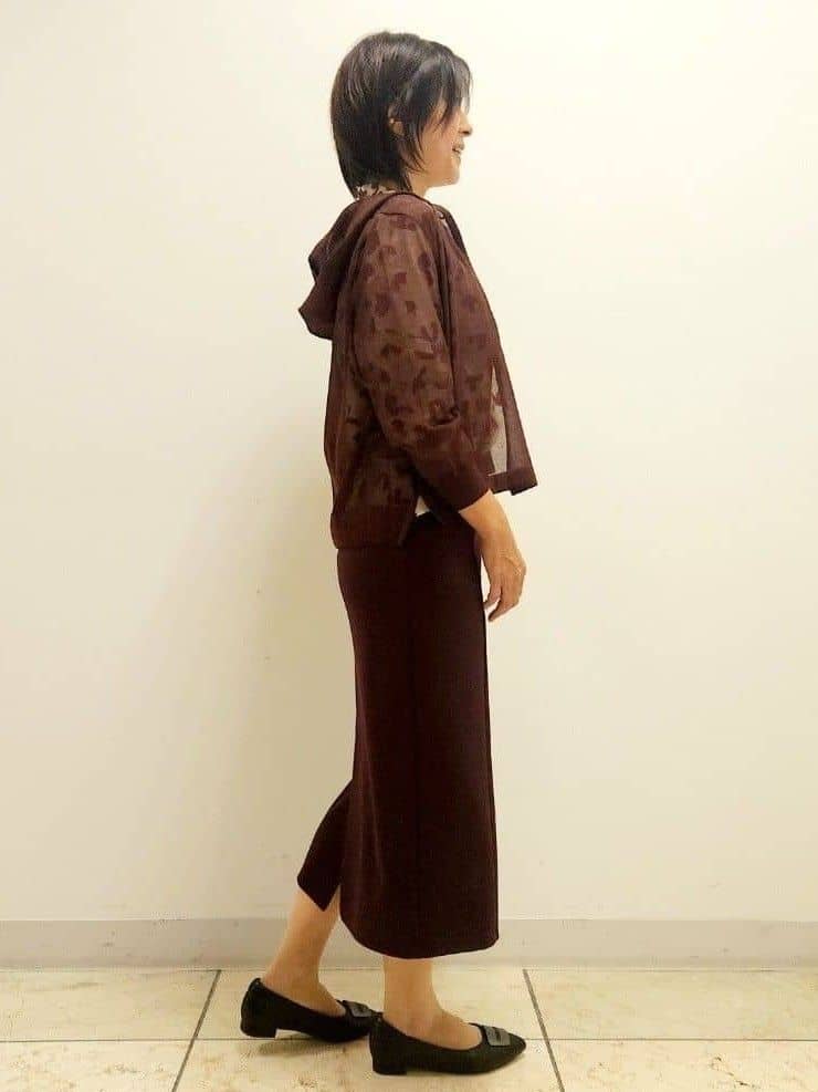 mayumayuさんの「Reflect｜【ジャケットのインナーにおすすめ◎】花柄タックデザインブブラウス」を使ったコーディネート