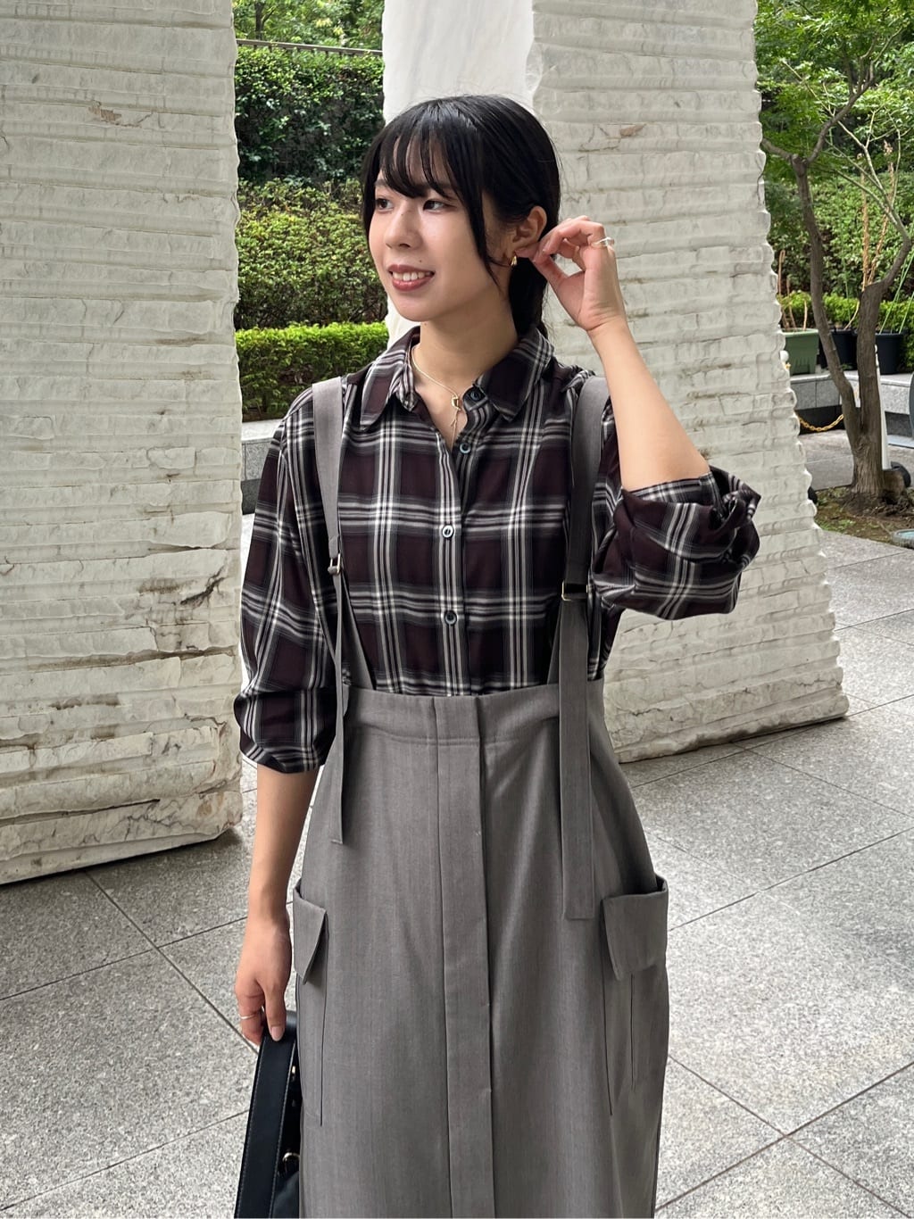 cotaniさんの「grove｜今の季節にちょうどいい　オンブレーチェックシャツ」を使ったコーディネート