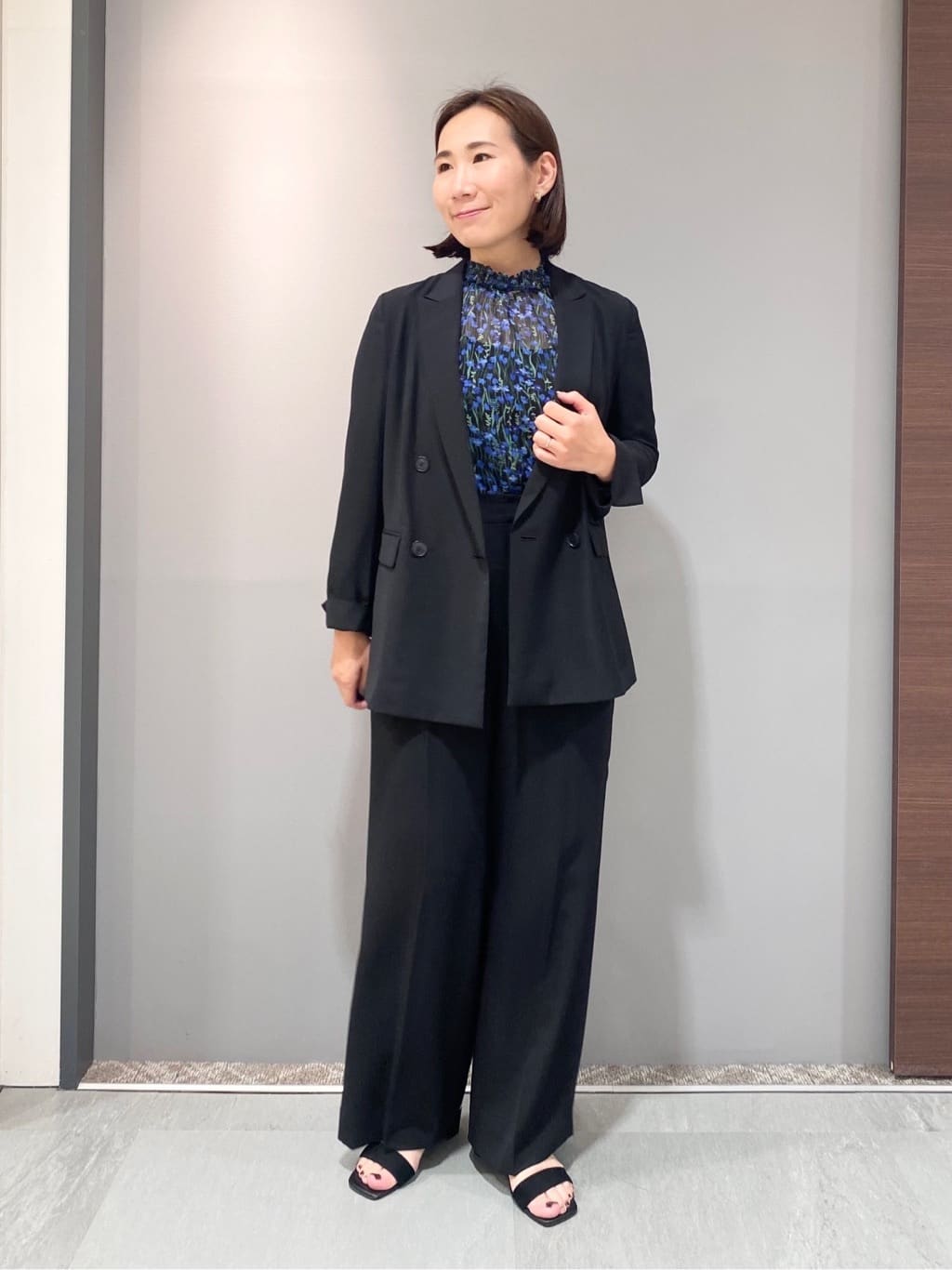 YUKARIさんの「INDIVI｜【軽く羽織れる！】ダブルジャケット」を使ったコーディネート