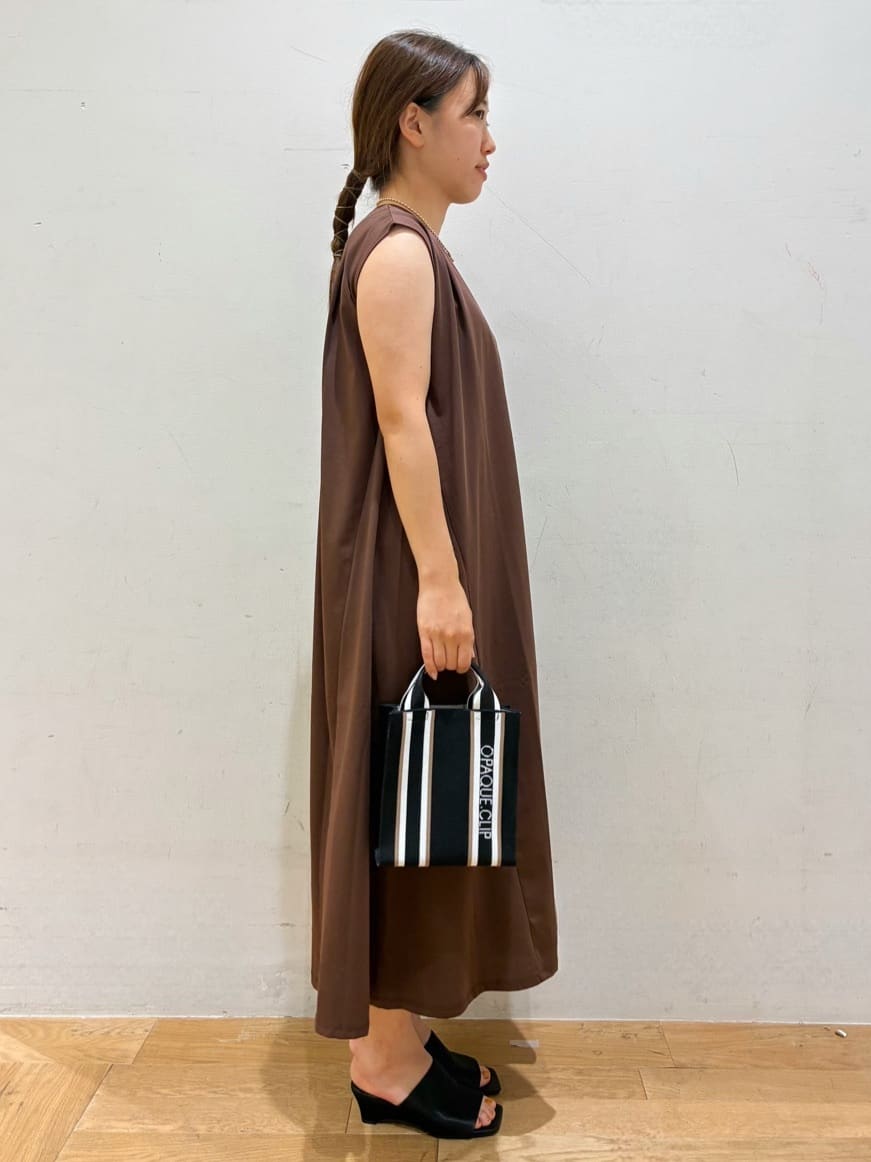 kurumiさんの「OPAQUE.CLIP｜カットソーフレアワンピース【接触冷感／洗濯機洗い可】」を使ったコーディネート