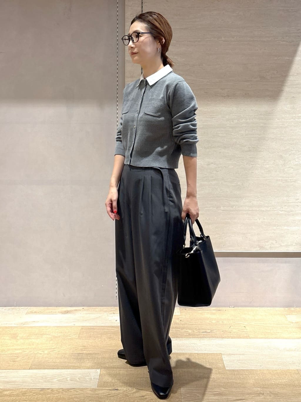 たけねぇさんの「OPAQUE.CLIP｜ベルト付きタックワイドパンツ【洗濯機OK】」を使ったコーディネート