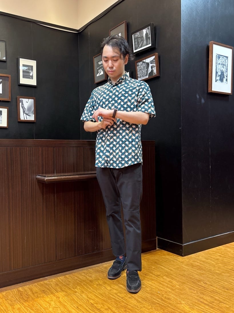 KEIさんの「TAKEO KIKUCHI｜【3D ナイロン ストレッチ】ジップアップ フードブルゾン」を使ったコーディネート