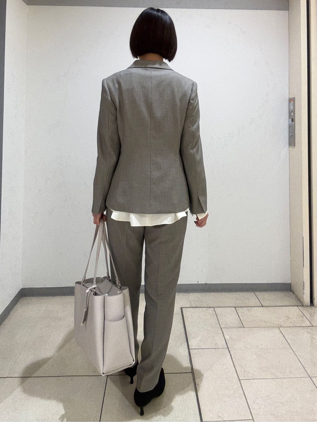 Itoさんの「UNTITLED｜【洗える/お仕事スーツ】ドライメランジ テーラードジャケット」を使ったコーディネート