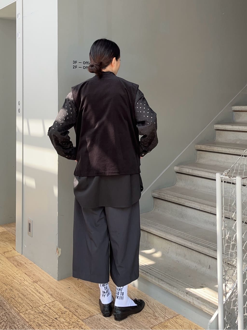 神野（jinno）さんの「TAKEO KIKUCHI｜ツイルオパールオーバーシャツ」を使ったコーディネート