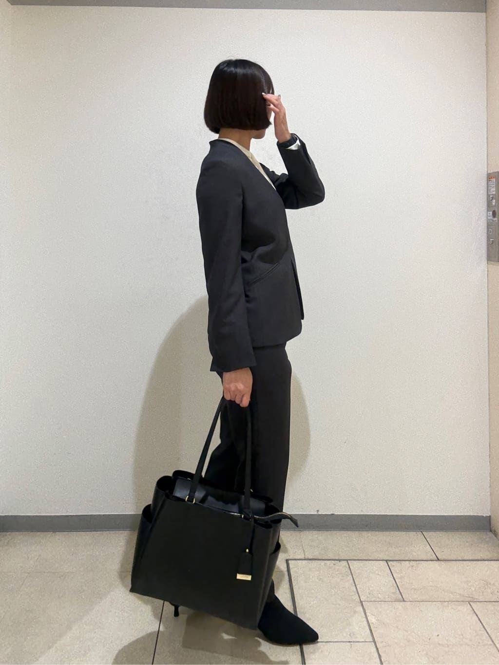 Itoさんの「UNTITLED｜【洗える/お仕事スーツ】ドライメランジ カラーレスジャケット」を使ったコーディネート