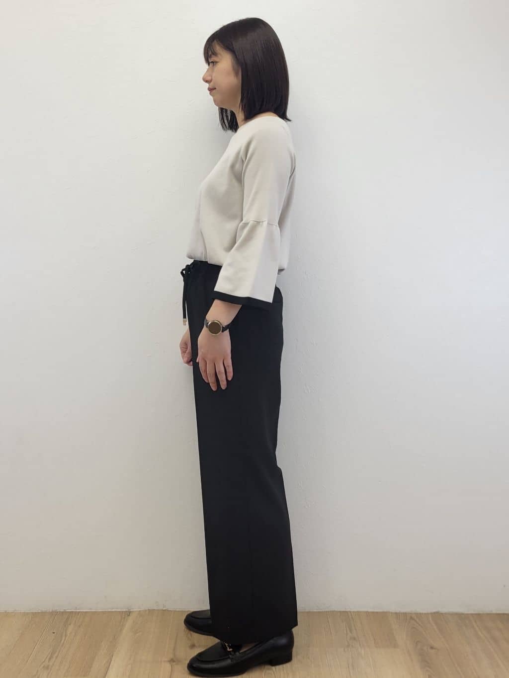 LISAさんの「OPAQUE.CLIP｜美脚イージーワイドパンツ【防シワ／洗濯機洗い可／抗ピル／ストレッチ】《丈が選べる／SS-LLサイズ／」を使ったコーディネート