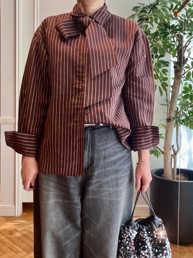 konominさんの「DRESSTERIOR｜ヴィンテージ加工ワイドデニムパンツ」を使ったコーディネート