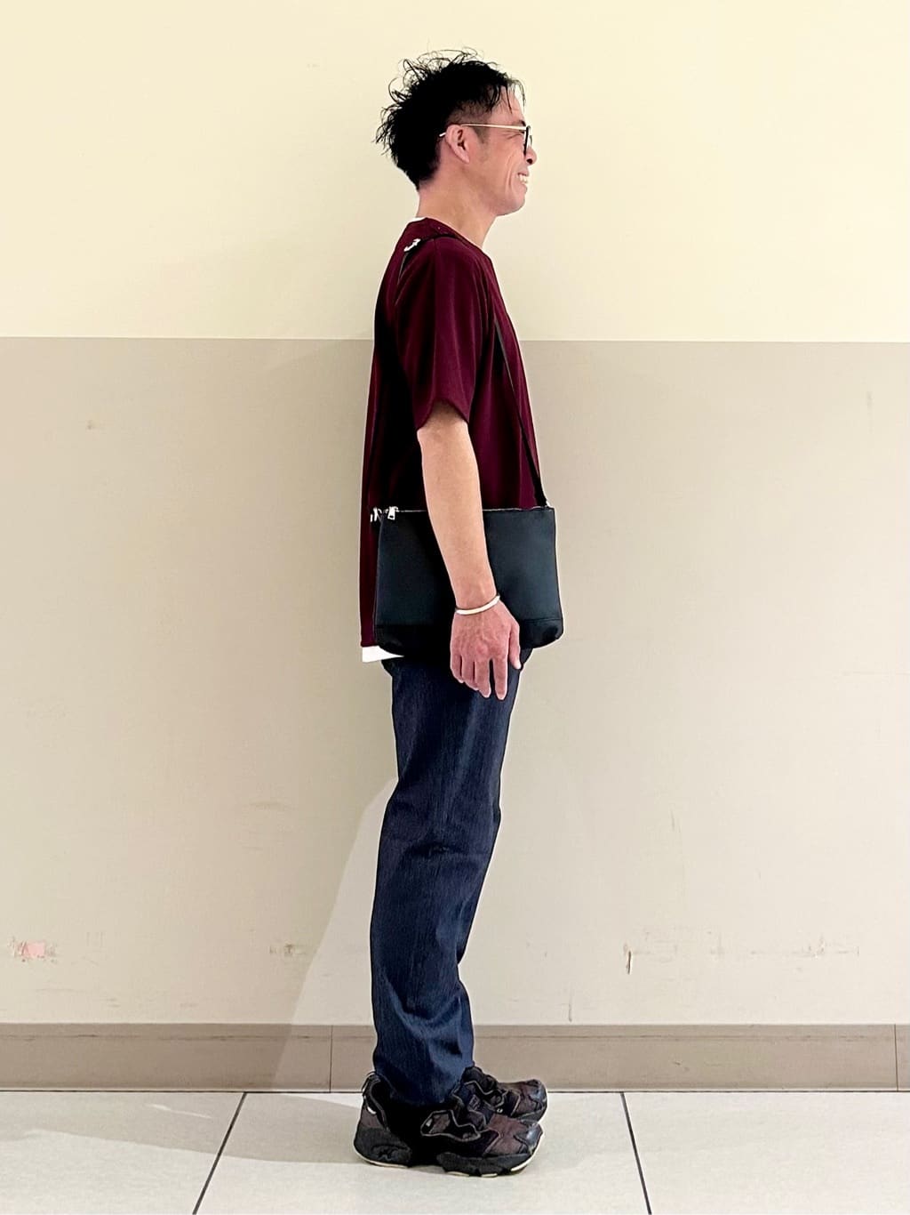 KENJI Iさんの「THE SHOP TK｜ツイルキーネック半袖Tシャツ」を使ったコーディネート