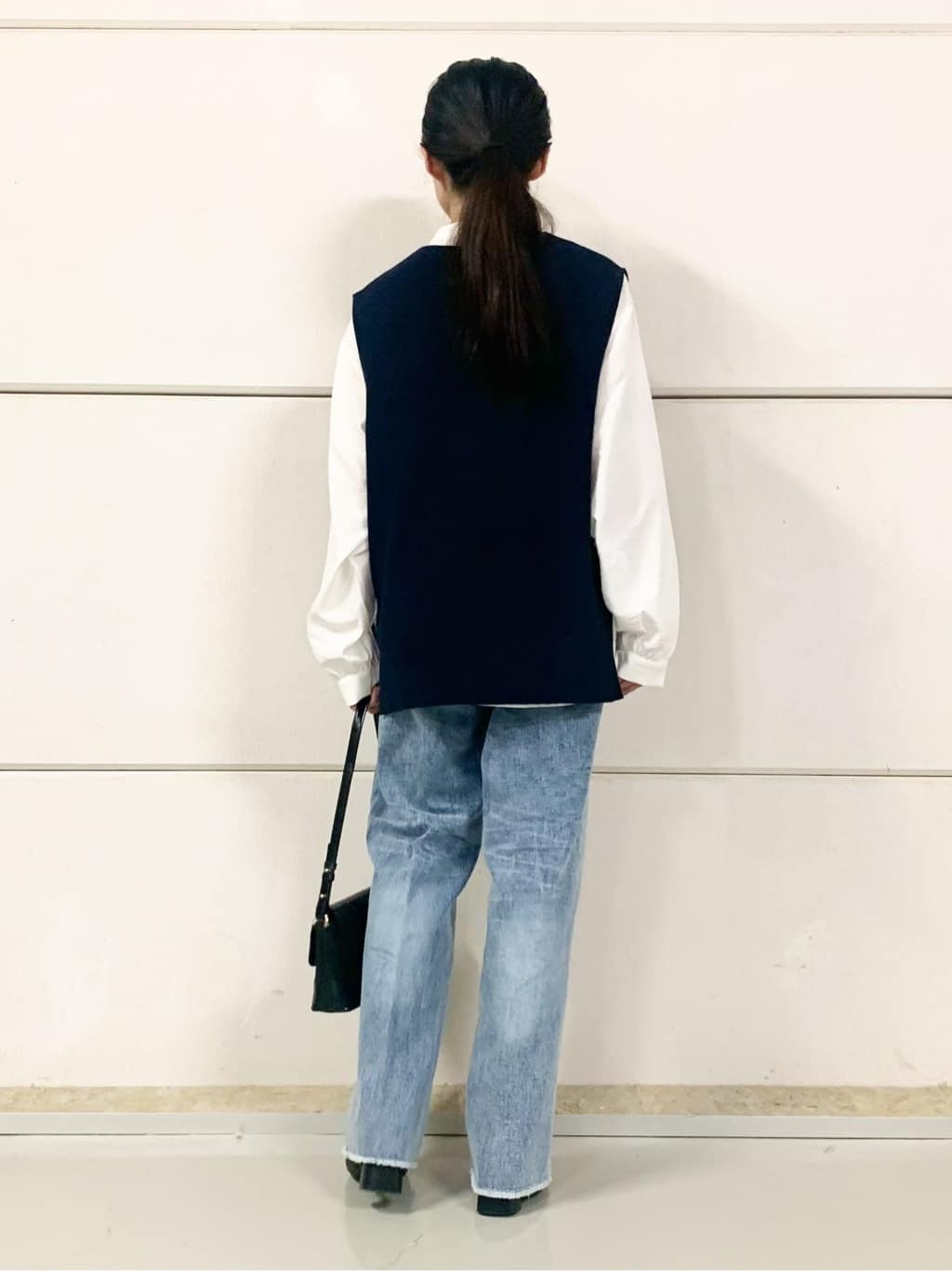 sahoさんの「THE SHOP TK｜【春まで着られる】ニットベスト＆ブラウスセット/洗濯機OK」を使ったコーディネート