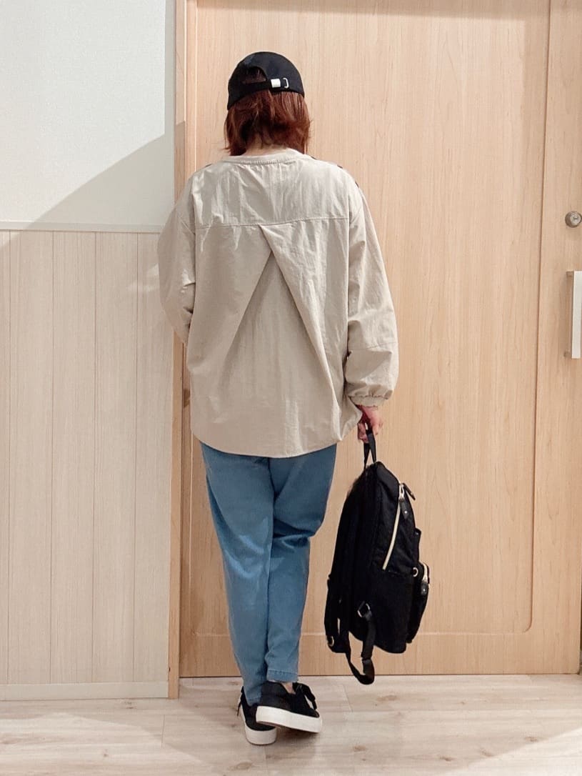 モカさんの「SHOO･LA･RUE｜【S-LL】インせず決まる 背中タック入り パフ袖トップス」を使ったコーディネート