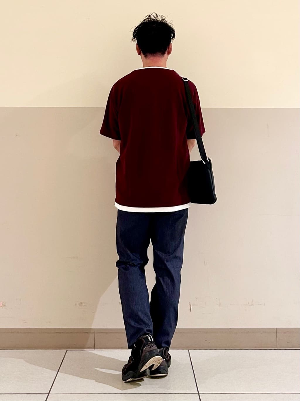KENJI Iさんの「THE SHOP TK｜ツイルキーネック半袖Tシャツ」を使ったコーディネート