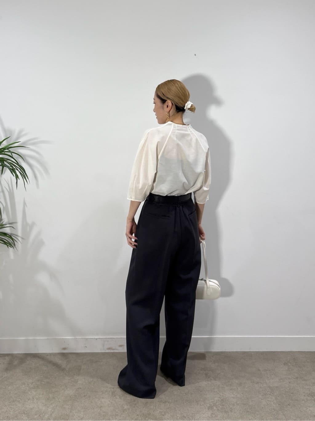 kotakiさんの「INDIVI｜ボトルネックブラウス」を使ったコーディネート