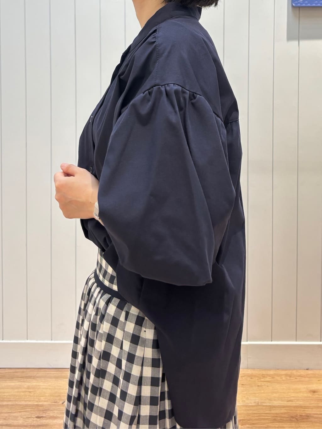OKADAさんの「Dessin｜【洗える】バルーンスリーブバッグギャザーブラウス」を使ったコーディネート