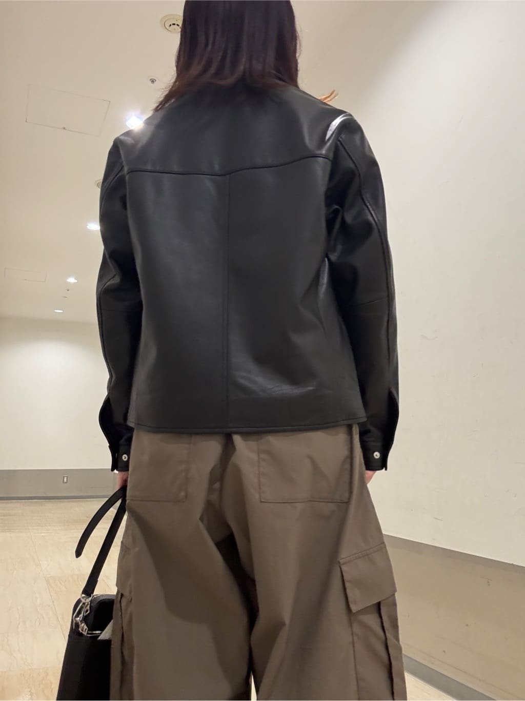 Renaさんの「tk.TAKEO KIKUCHI｜バギーバレルカーゴパンツ」を使ったコーディネート