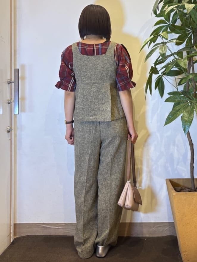 TOWAさんの「SHOO･LA･RUE｜【S-LL/5分袖】お袖タックできれいに魅せる 大人のチェックブラウス」を使ったコーディネート