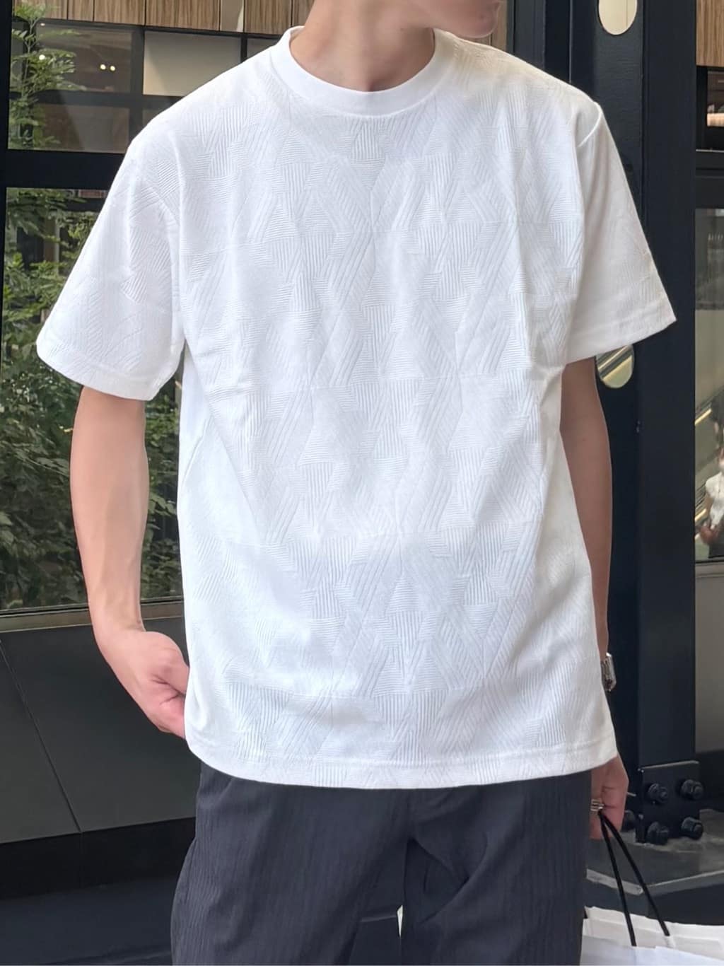 うらしーさんの「THE SHOP TK｜パターンジャカード半袖Tシャツ【洗濯機OK】」を使ったコーディネート