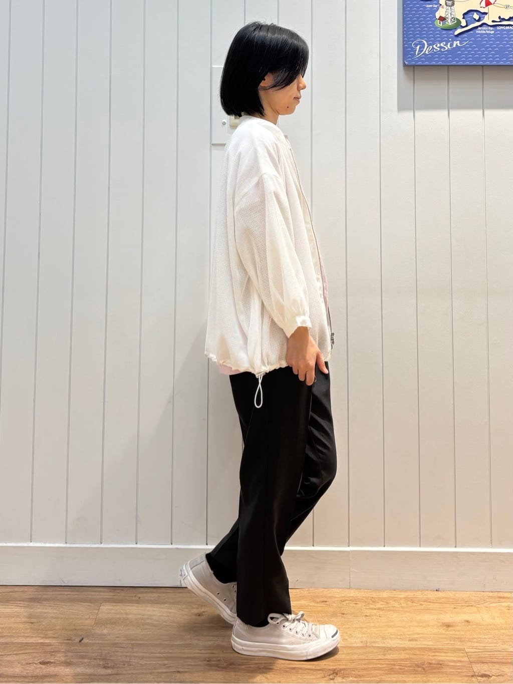 OKADAさんの「Dessin｜【二の腕カバー／UVカット】ロールアップスリーブ裾ギャザーカットソー」を使ったコーディネート