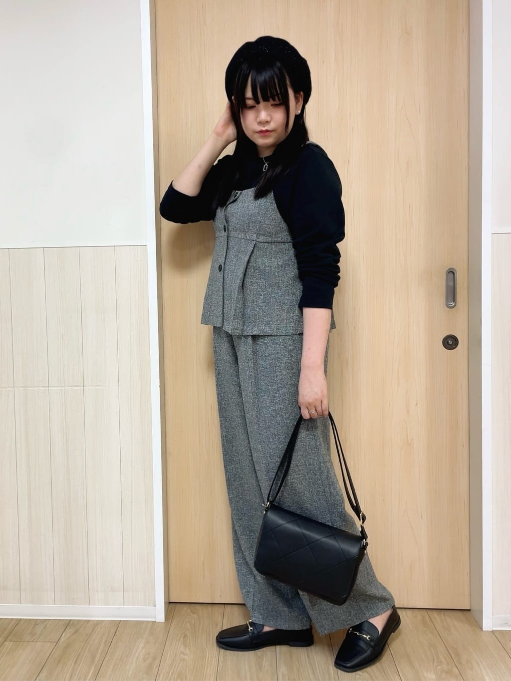 nanaseさんの「SHOO･LA･RUE｜【2点セット】着るだけで決まる クラシカルなツイード調セットアップ」を使ったコーディネート