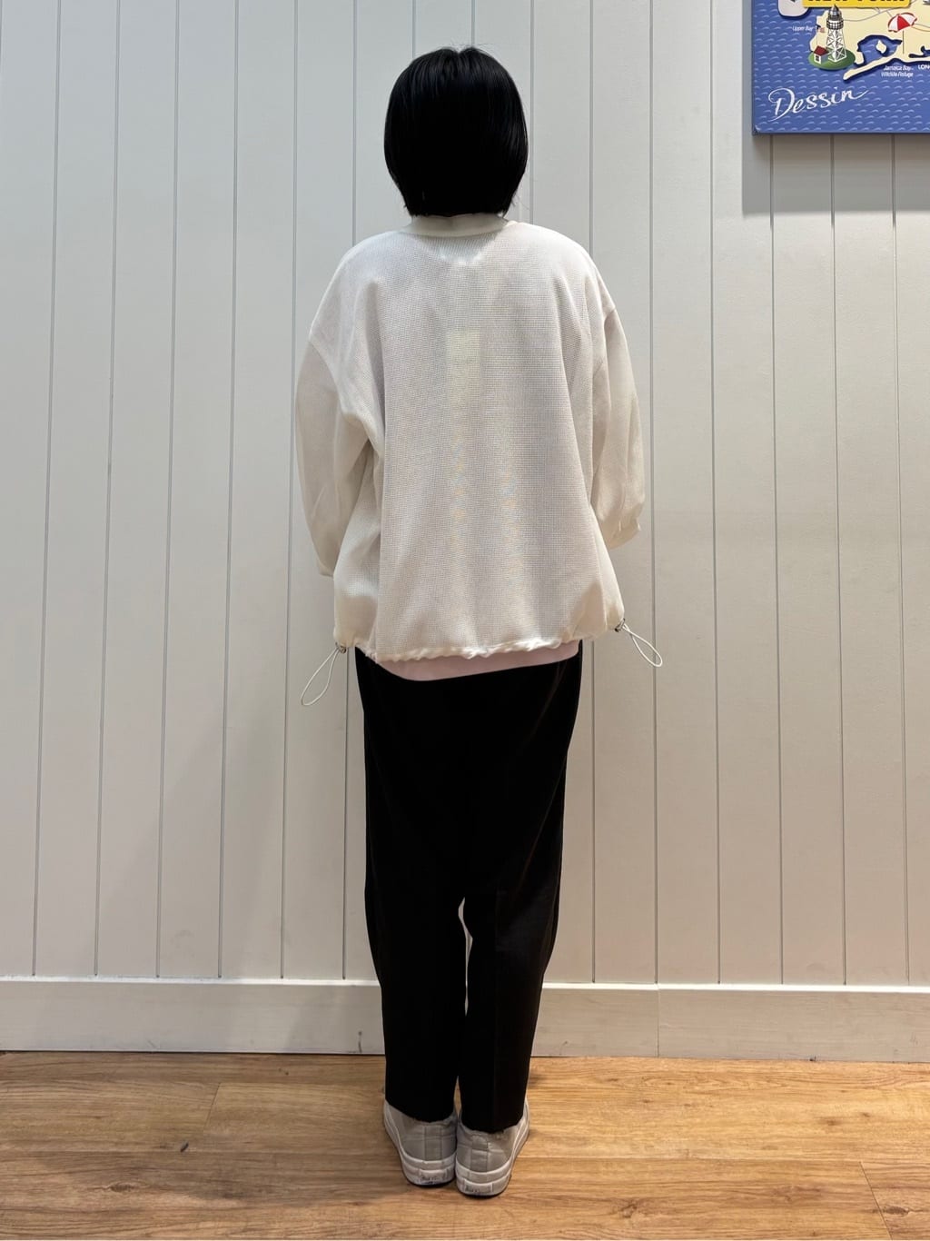 OKADAさんの「Dessin｜【二の腕カバー／UVカット】ロールアップスリーブ裾ギャザーカットソー」を使ったコーディネート