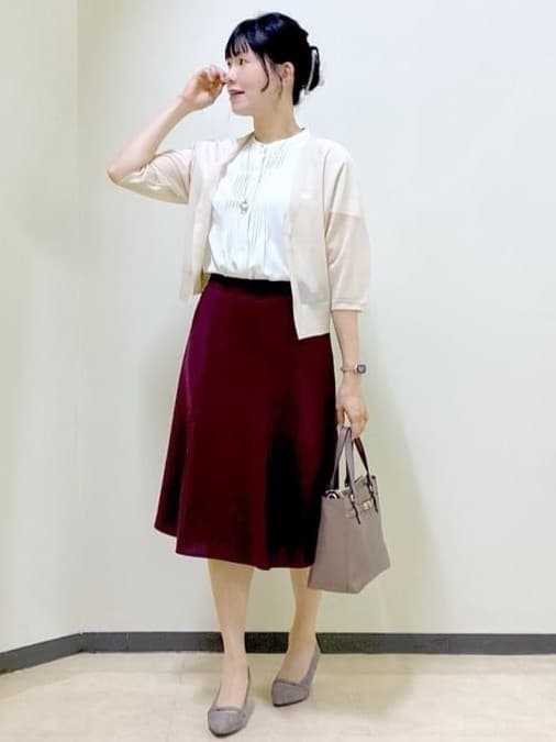  beni_gingerさんの「Reflect｜【インナーに◎／すっきり見え！長め丈】タックデティールブラウス」を使ったコーディネート