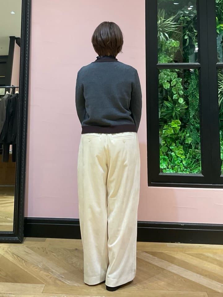 ogataさんの「DRESSTERIOR｜◆リリィクレストカーディガン」を使ったコーディネート