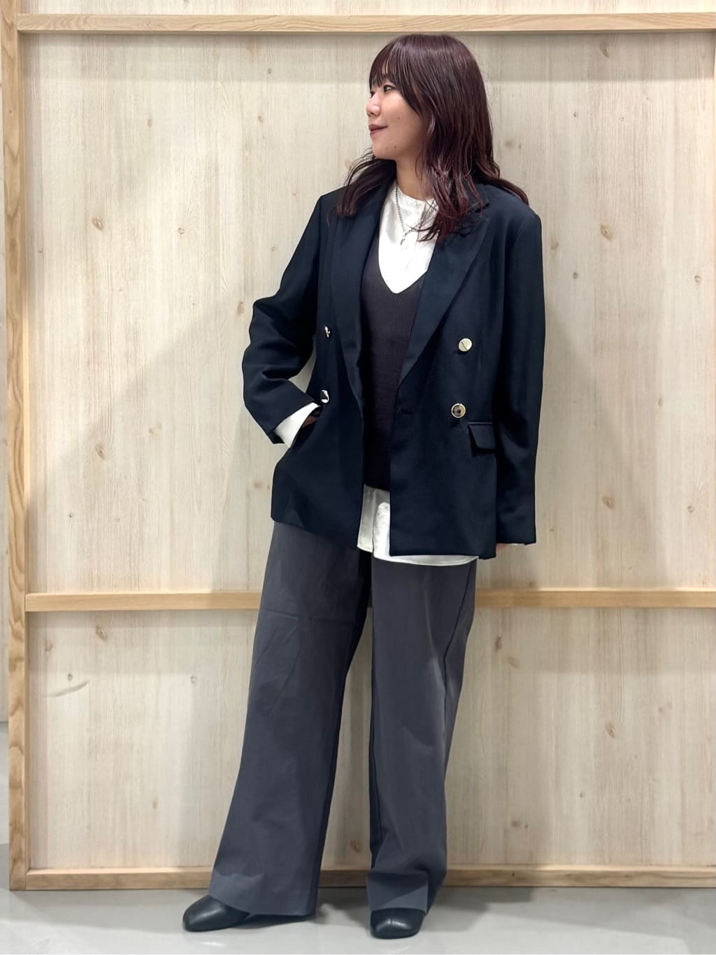 nanaさんの「THE SHOP TK｜【今羽織るなら】ダブルブレストジャケット【セットアップ可/洗える】」を使ったコーディネート