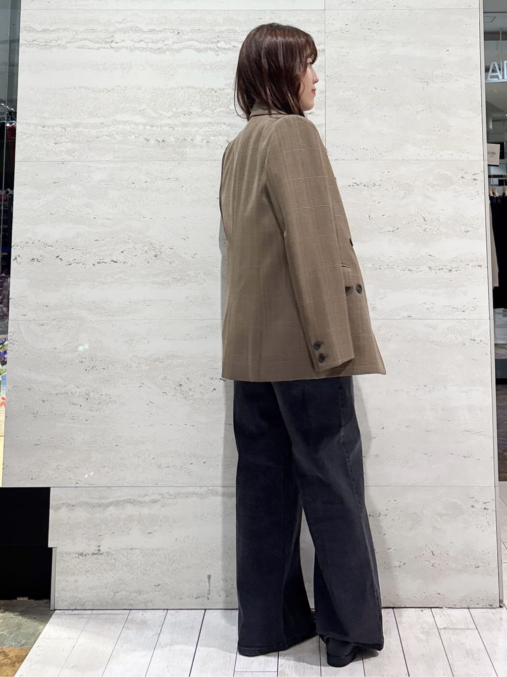 かほさんの「OPAQUE.CLIP｜【抗菌防臭加工／通勤対応可能】デザインバックルポインテッドパンプス」を使ったコーディネート
