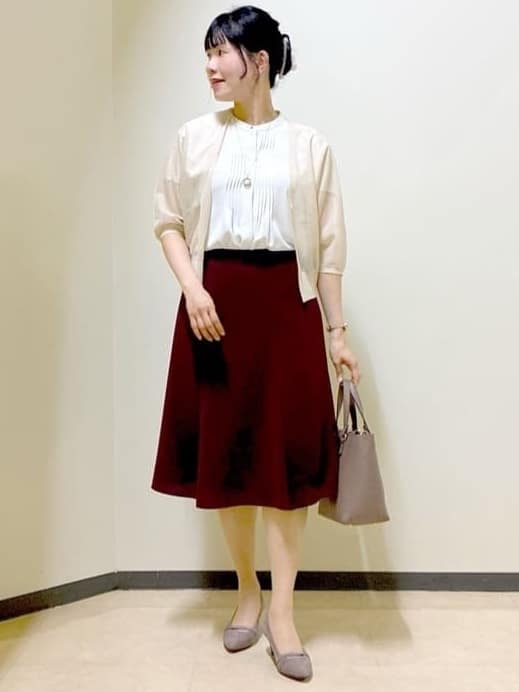  beni_gingerさんの「Reflect｜【インナーに◎／すっきり見え！長め丈】タックデティールブラウス」を使ったコーディネート