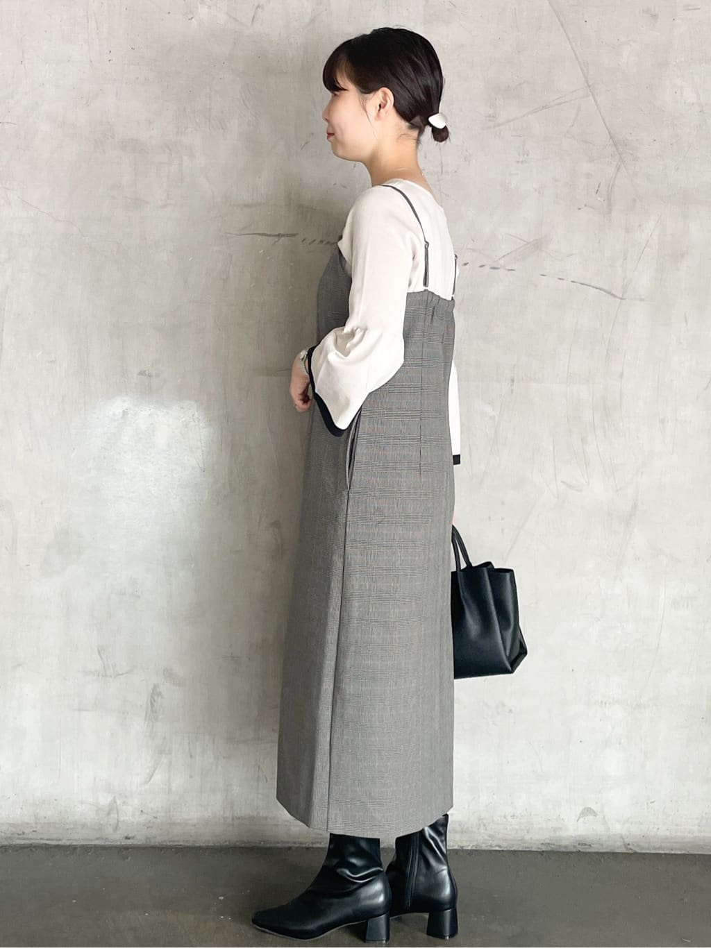 tomokoさんの「OPAQUE.CLIP｜グレンチェックキャミワンピース／セットアップ対応可【洗濯機OK】」を使ったコーディネート