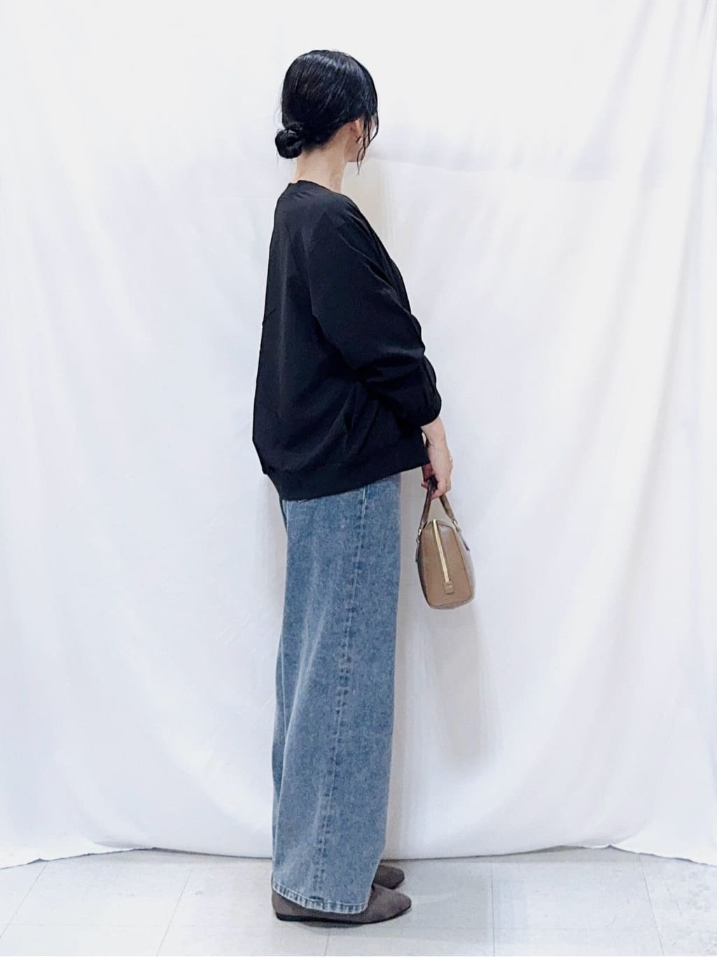 𝐇𝐢𝐫𝐨𝐦𝐢さんの「SHOO･LA･RUE｜【洗濯機可/S-LL】さっと羽織れる 軽量リブブルゾン」を使ったコーディネート