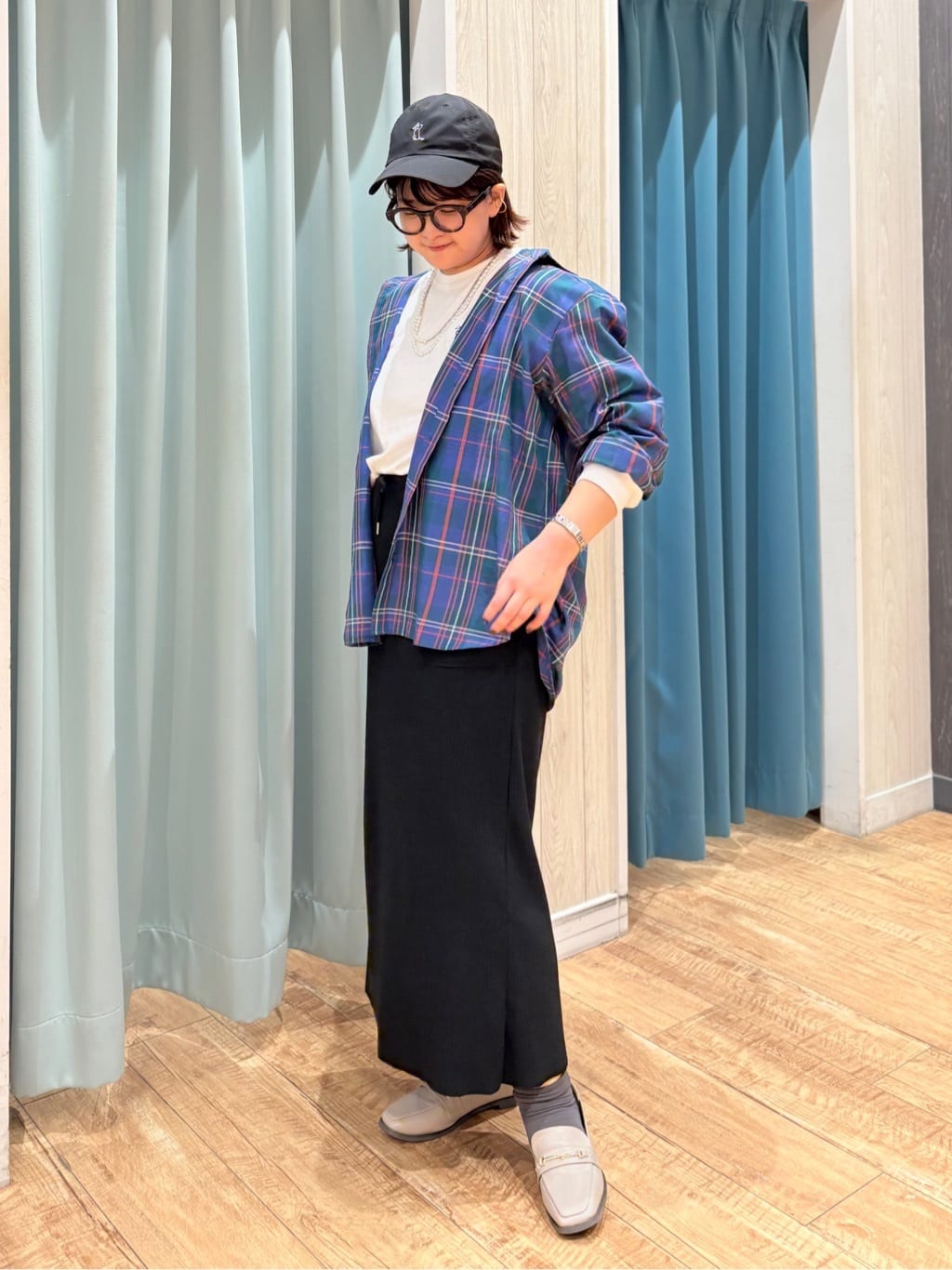 砂糖さんの「SHOO･LA･RUE｜【洗濯機可/S-LL】程よい抜け感 大人のチェックシャツ」を使ったコーディネート