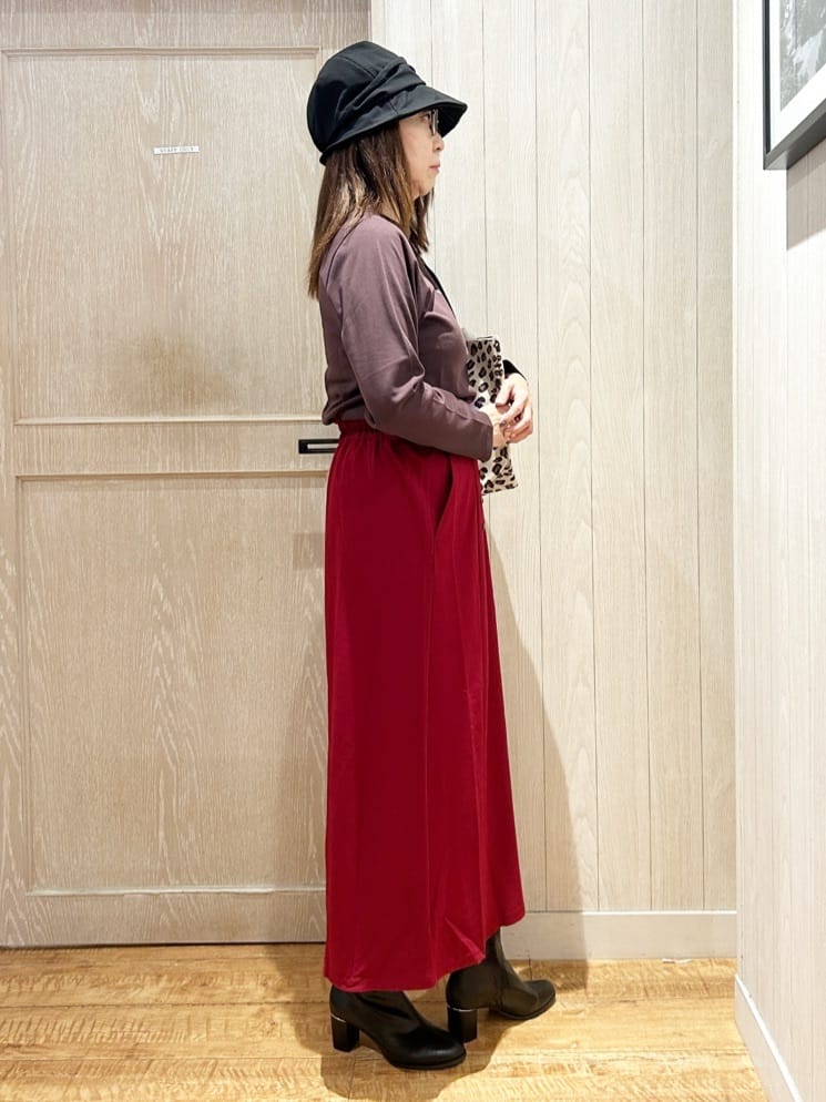 yukaさんの「SHOO･LA･RUE｜【S-LL】美しく見せる ボートネックロンT」を使ったコーディネート