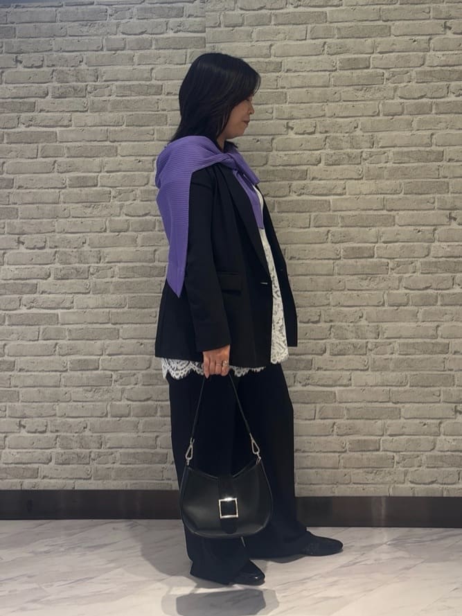 Akiさんの「INDIVI｜【軽く羽織れる！】ダブルジャケット」を使ったコーディネート