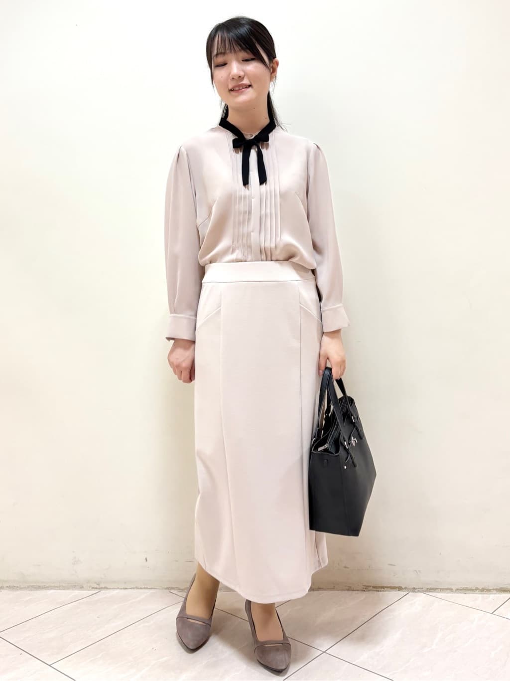 mikiさんの「Reflect｜【配色ボウタイ付き】八分袖ジョーゼットブラウス」を使ったコーディネート
