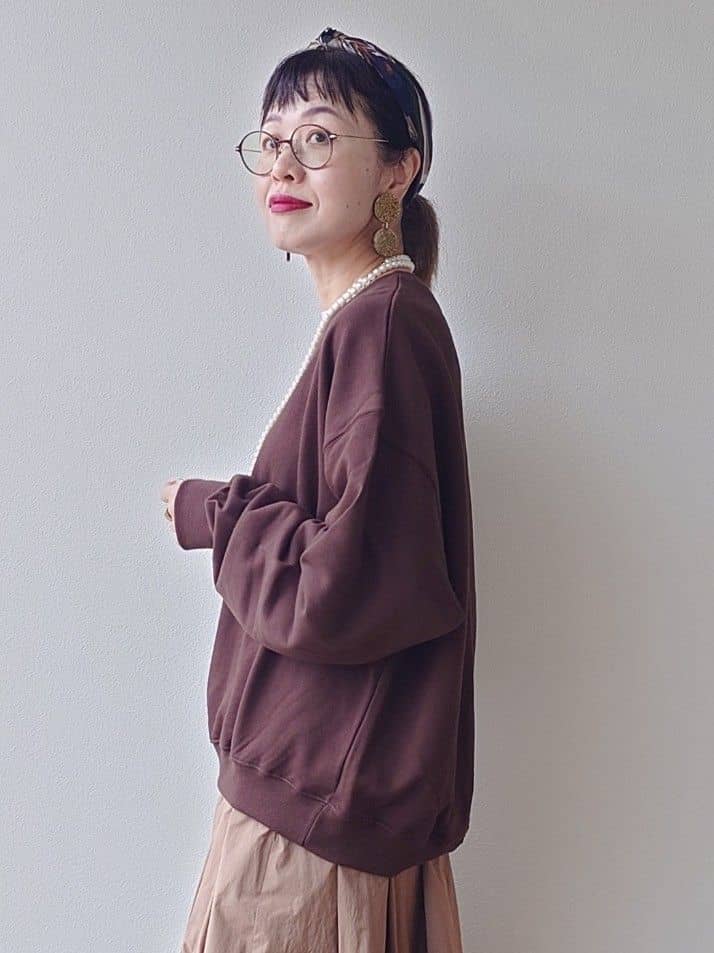 MUTSUKOさんの「UNTITLED｜【CHIGNON】別注ロゴスウェット」を使ったコーディネート