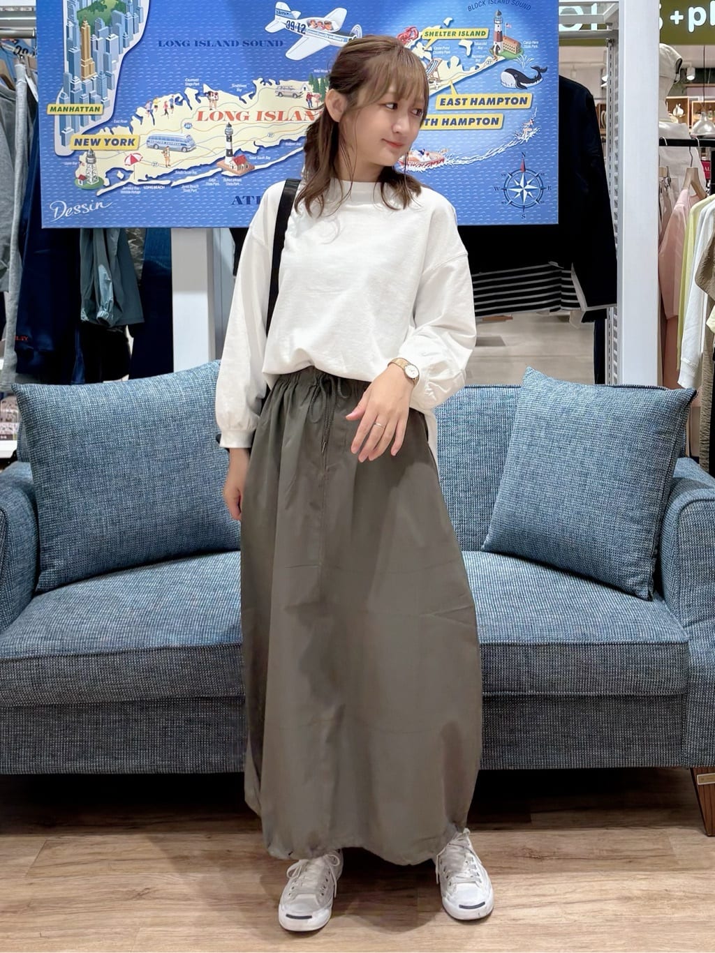 yuinaさんの「Dessin｜【360度可愛い・洗える】バックヘンリーカットソー」を使ったコーディネート