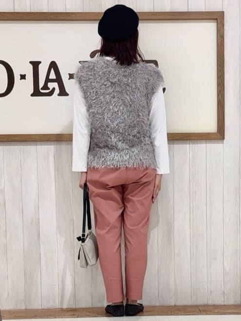 みきぽんさんの「SHOO･LA･RUE｜【洗える/S-LL/美脚シルエット】ハイパーストレッチ テーパードパンツ」を使ったコーディネート