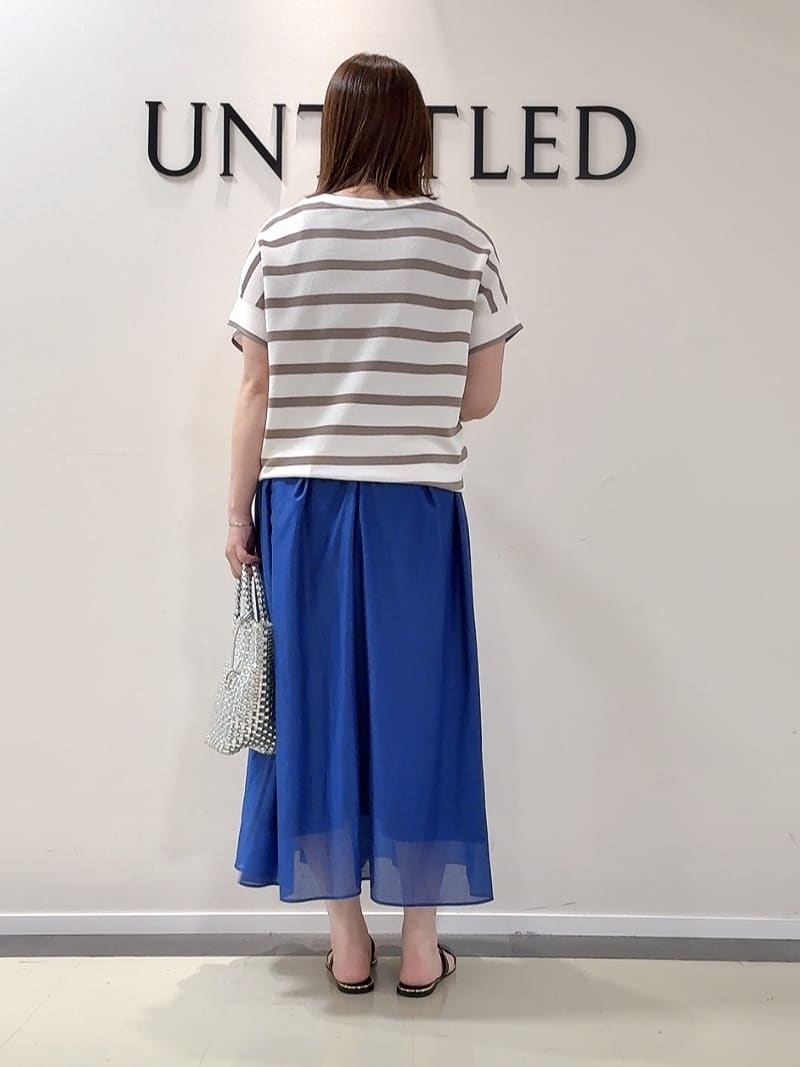 YUIさんの「UNTITLED｜【後ろウエストゴム/洗える】シアーフレアースカート」を使ったコーディネート